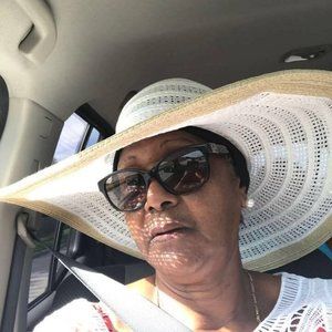 Meet your Posher, Miriam